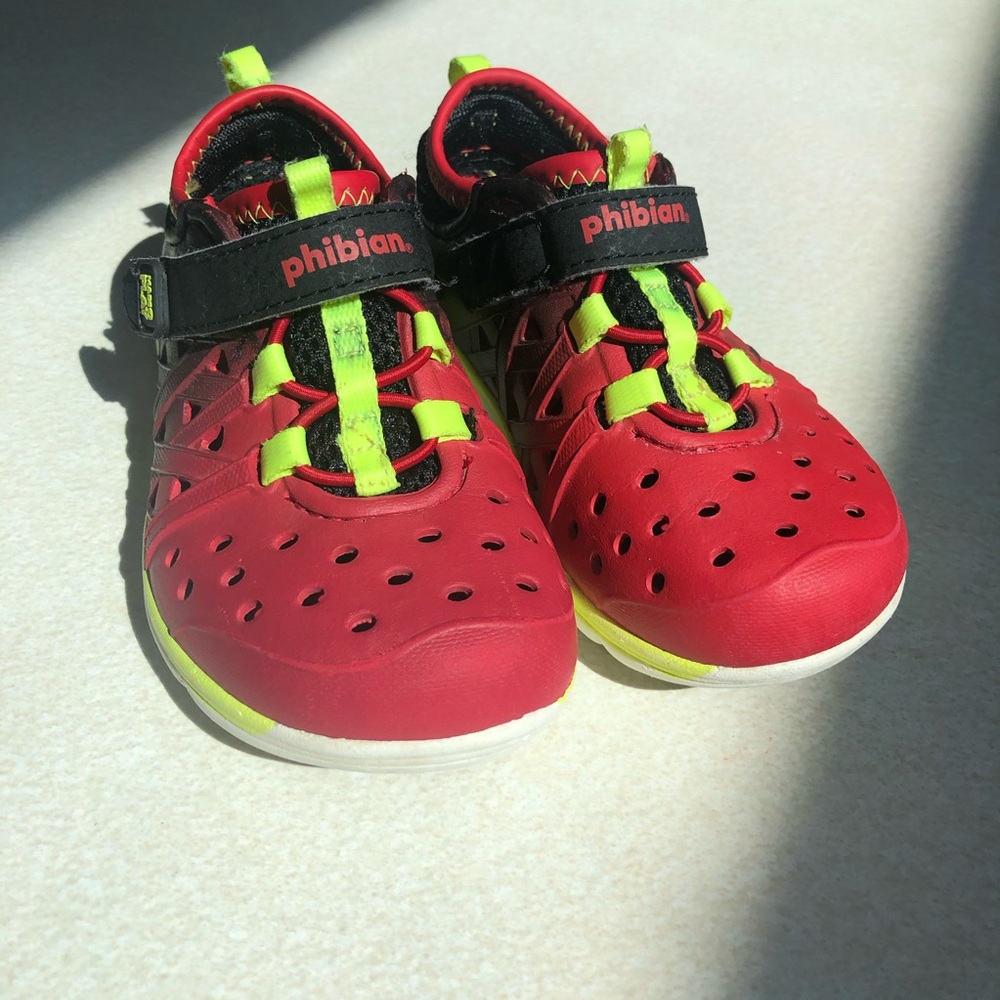 Stride Rite Phibia Red and Yellow Kids Sneakers